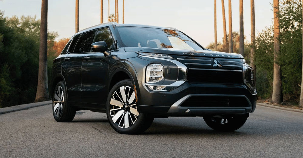 The Mitsubishi 2026 Lineup: New Hybrid Outlander and the End of Affordable Cars