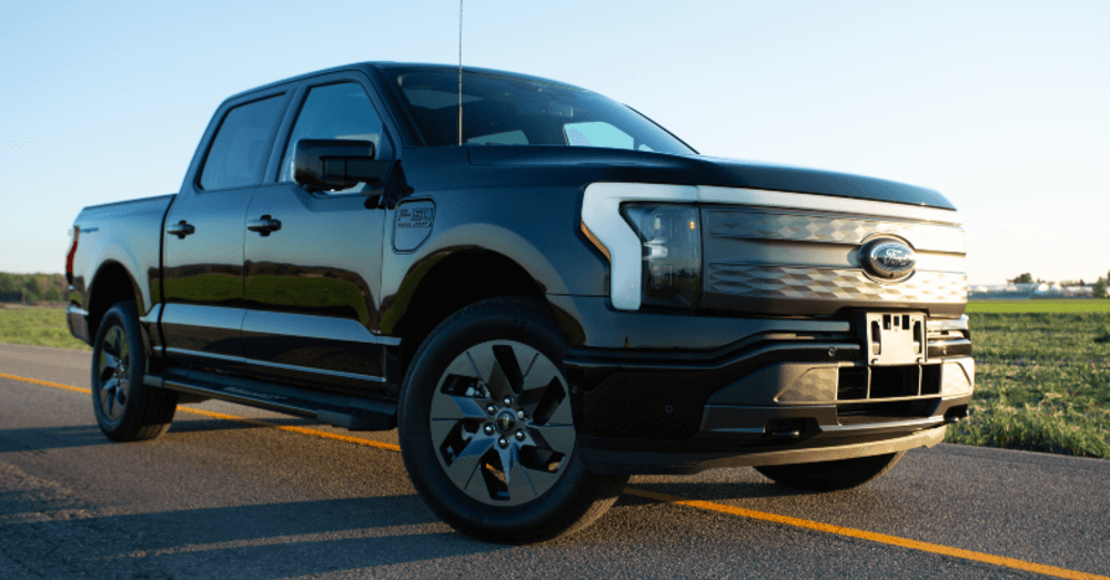 Ford Pulls the Plug on F-150 Lightning Electric Truck