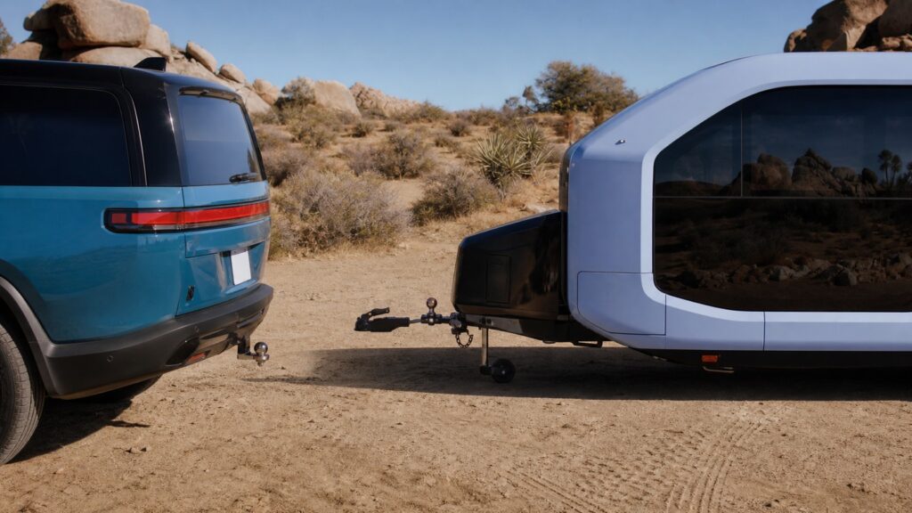How Self-Hitching Electric Trailers Change Towing
